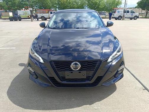 2022 Nissan Altima SR FWD