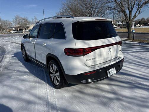 2023 Mercedes-Benz EQB 300 4MATIC