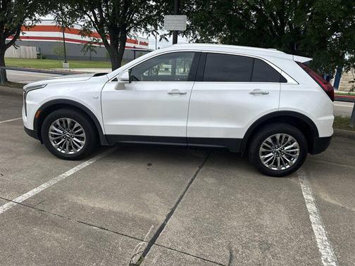 Crystal White Tricoat 2024 Cadillac XT4 Premium Luxury