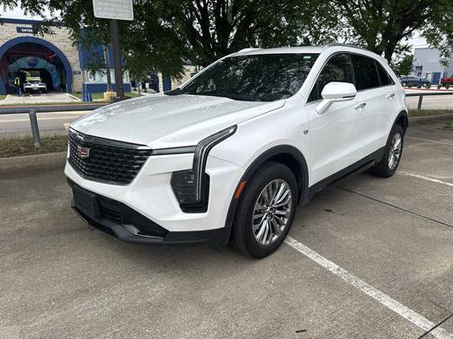Crystal White Tricoat 2024 Cadillac XT4 Premium Luxury