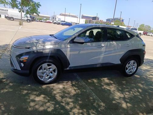 2024 Hyundai KONA SE
