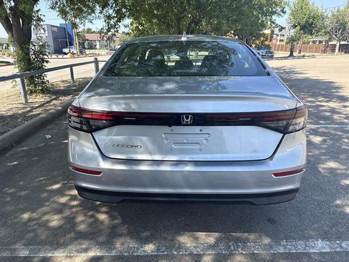 2025 Honda Accord LX 1.5T