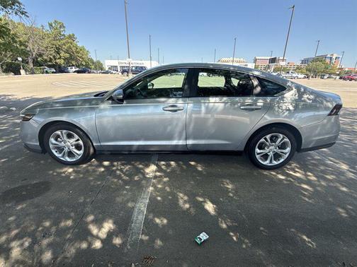 2025 Honda Accord LX 1.5T