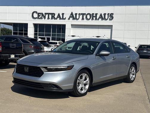 2025 Honda Accord LX 1.5T