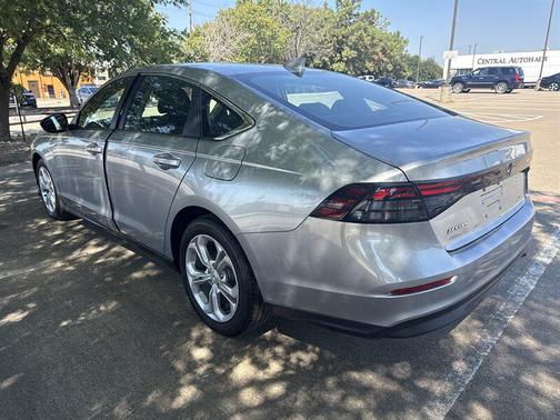 2025 Honda Accord LX 1.5T