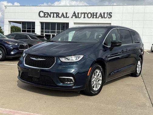 2025 Chrysler Pacifica L