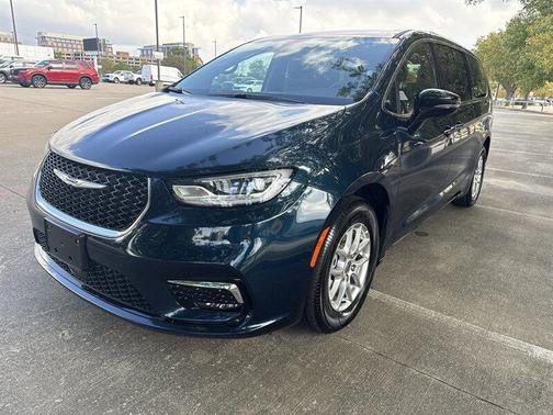 2025 Chrysler Pacifica L