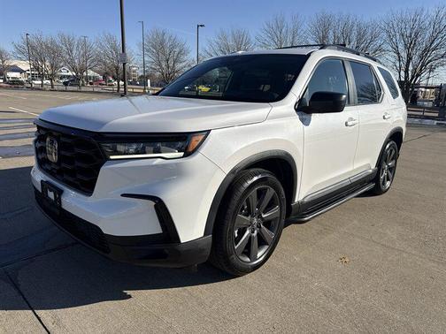 2023 Honda Pilot AWD Sport