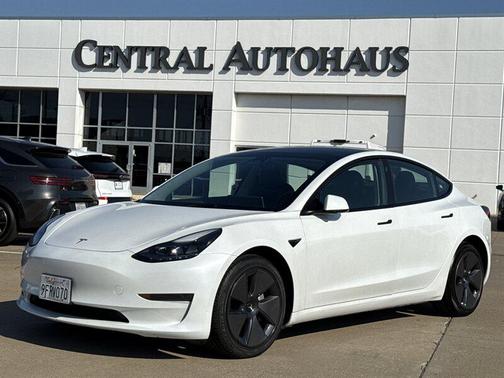 2023 Tesla Model 3 Standard Range