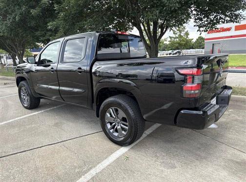 Super Black 2026 Nissan Frontier SV