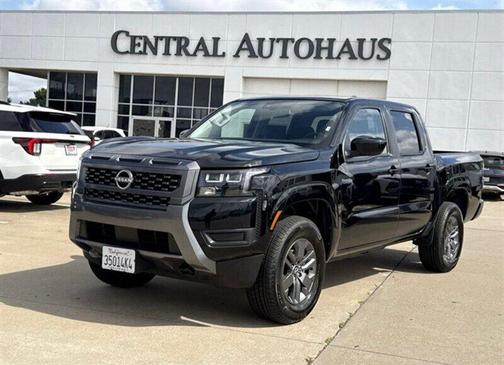 Super Black 2026 Nissan Frontier SV