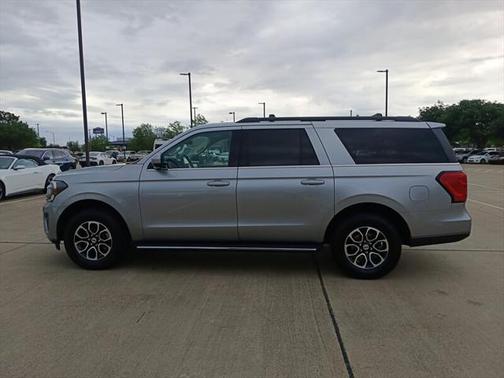 2023 Ford Expedition Max XLT