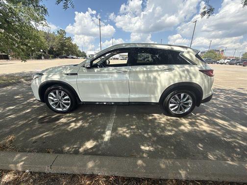 2022 INFINITI QX50 ESSENTIAL