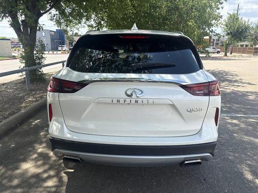 2022 INFINITI QX50 ESSENTIAL