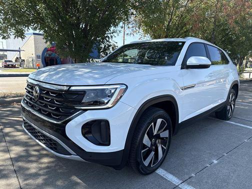 2024 Volkswagen Atlas Cross Sport 2.0T SE w/Technology