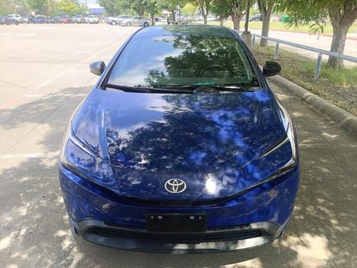 2023 Toyota Prius LE