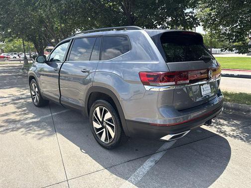Gray 2025 Volkswagen Atlas 2.0T SE w/Technology