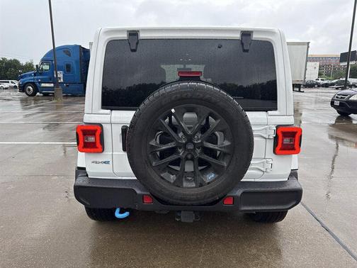 Bright White Clearcoat 2023 Jeep Wrangler 4xe Sahara