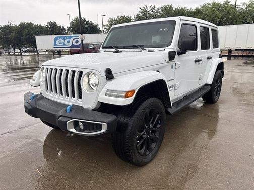 Bright White Clearcoat 2023 Jeep Wrangler 4xe Sahara