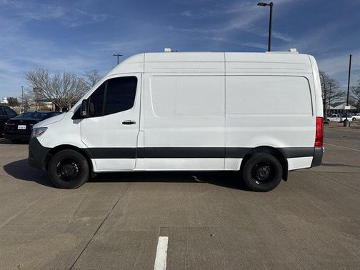 2025 Mercedes-Benz Sprinter 2500 Standard Roof