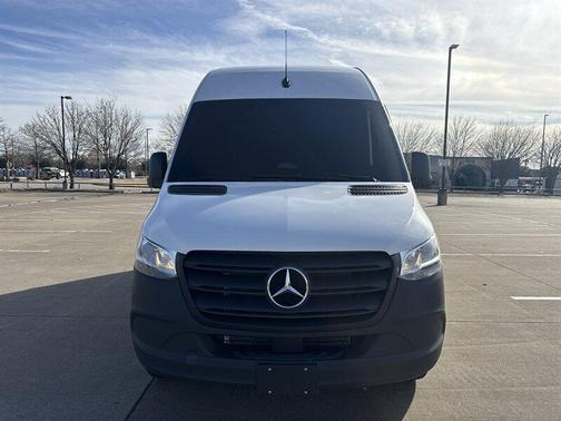 2025 Mercedes-Benz Sprinter 2500 Standard Roof