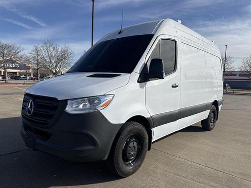 2025 Mercedes-Benz Sprinter 2500 Standard Roof