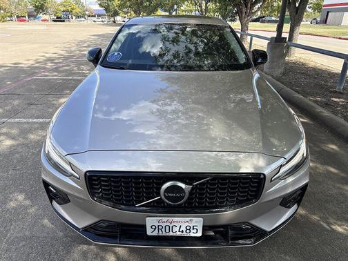 2025 Volvo S60 B5 Core