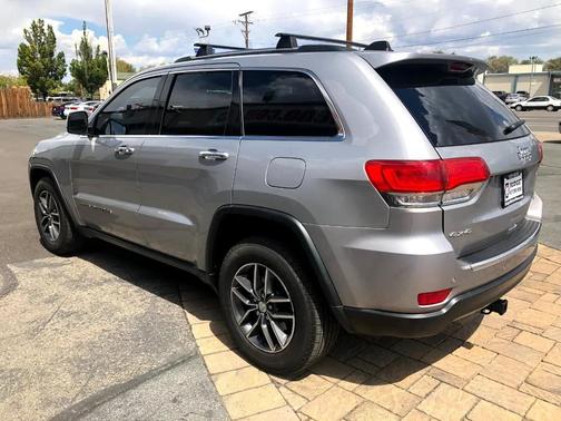 2017 Jeep Grand Cherokee Limited X