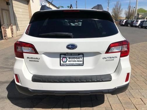 Crystal White Pearl 2016 Subaru Outback 2.5i Limited