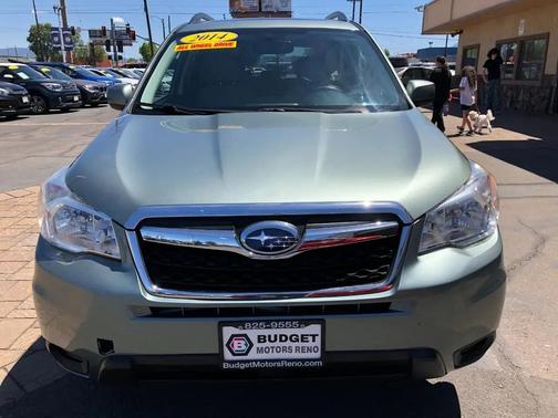 Jasmine Green Metallic 2014 Subaru Forester 2.5i Premium