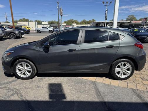 Graphite Metallic 2017 Chevrolet Cruze LT