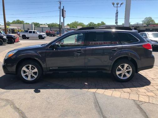 Graphite Gray Metallic 2013 Subaru Outback 2.5i Premium