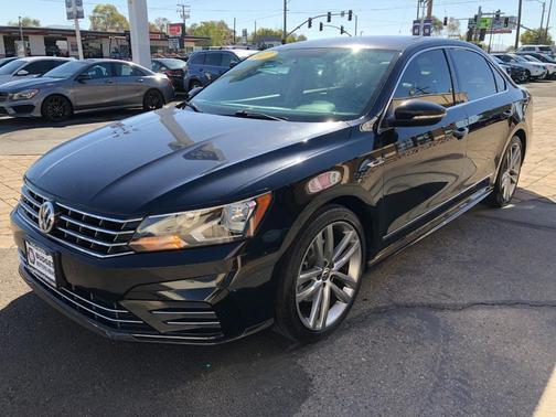 2017 Volkswagen Passat 1.8T R-Line w/Comfort