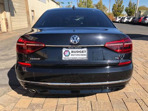 2017 Volkswagen Passat 1.8T R-Line w/Comfort