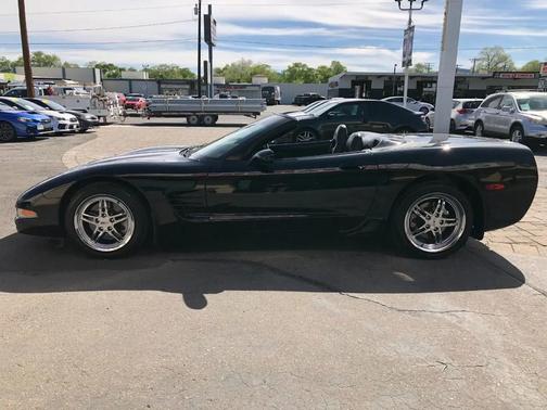 2004 Chevrolet Corvette Base