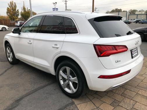 2020 Audi Q5 45 Premium
