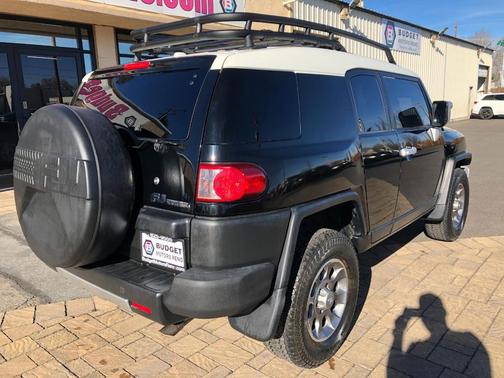 2011 Toyota FJ Cruiser Base