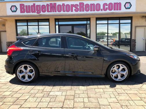 Tuxedo Black 2013 Ford Focus ST