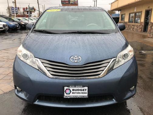 2014 Toyota Sienna XLE