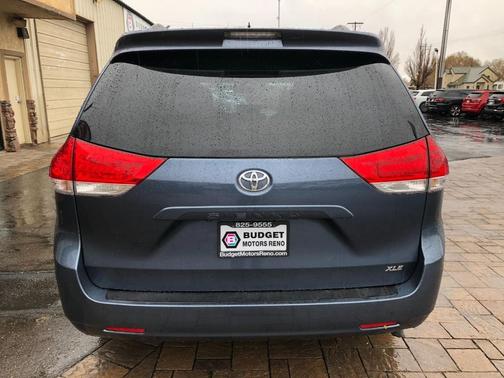 2014 Toyota Sienna XLE