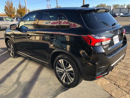 2024 Mitsubishi Outlander Sport SE