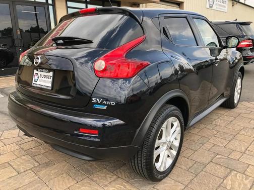Sapphire Black 2012 Nissan Juke SV