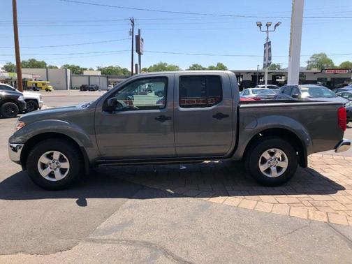 Storm Gray 2009 Nissan Frontier SE Crew Cab