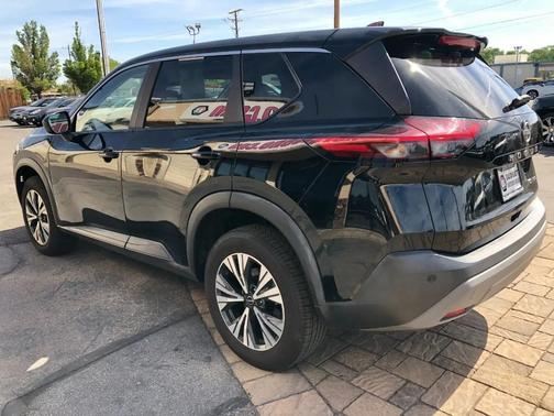 Super Black 2023 Nissan Rogue SV