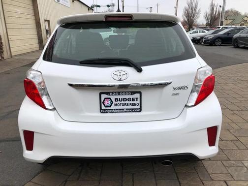 2012 Toyota Yaris L