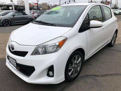 2012 Toyota Yaris L