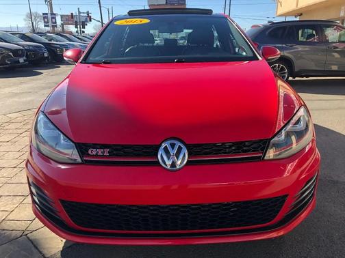 2015 Volkswagen Golf GTI 2.0T SE w/Performance Package 4-Door
