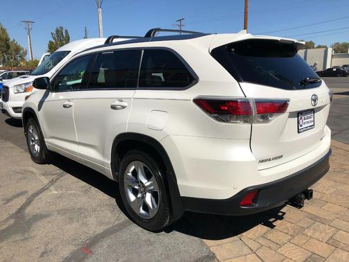 2016 Toyota Highlander Limited