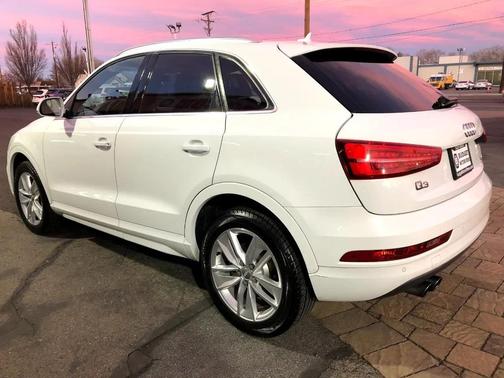 2017 Audi Q3 2.0T Premium Plus