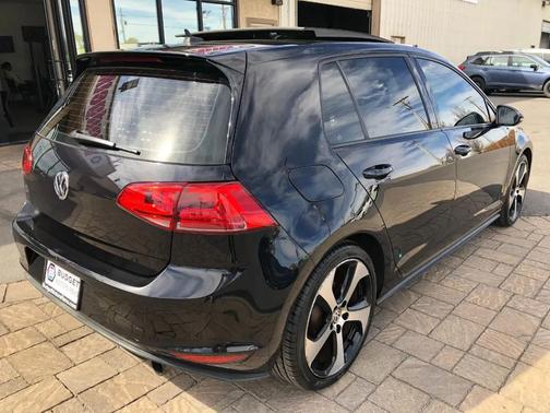 2015 Volkswagen Golf GTI 2.0T Autobahn 4-Door